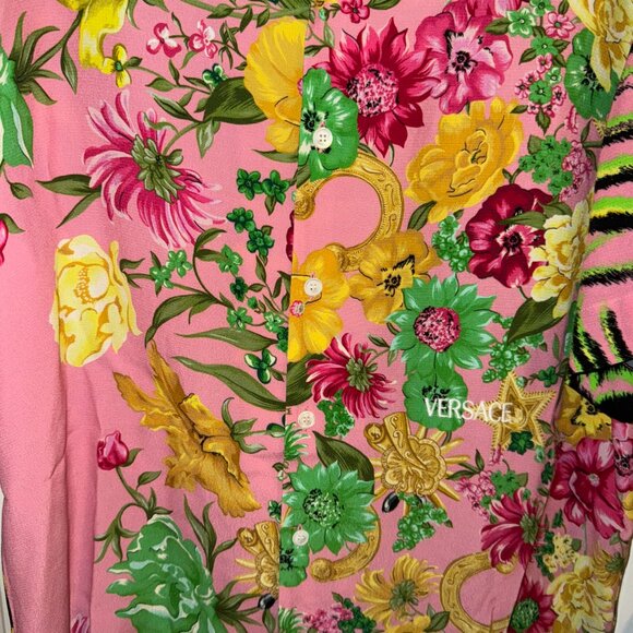 AUTHENTIC  MENS VERSACE SHORT SLEEVE BUTTON UP SHIRT SIZE 48 LOOSE FIT M/L - Picture 4 of 12